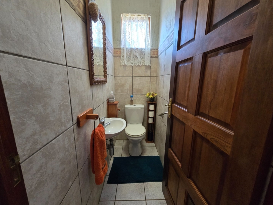8 Bedroom Property for Sale in Grimbeeck Park North West